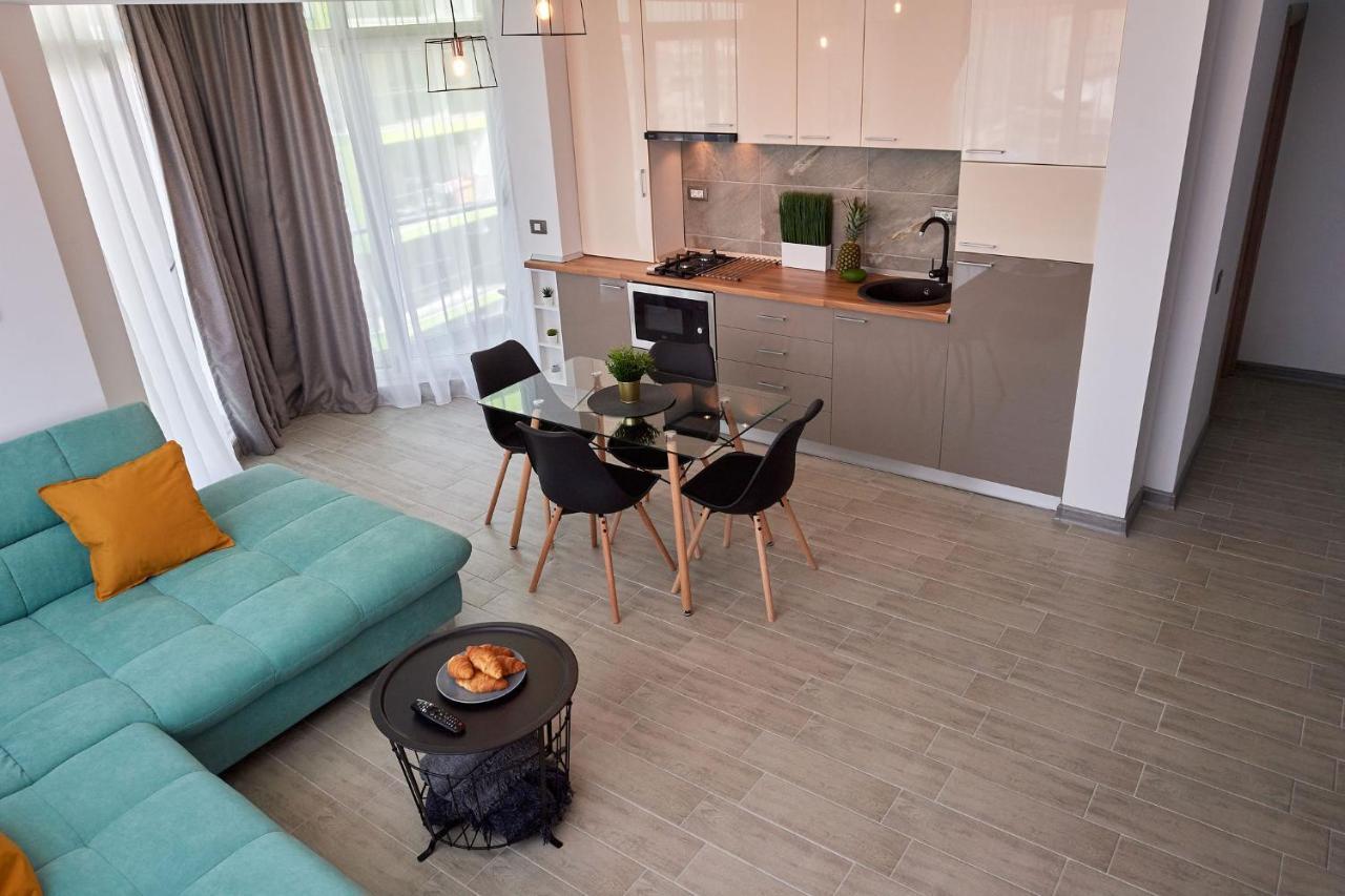 Black Sea Estate Apartment Spa N Pool Beach Resort Navodari Exterior photo