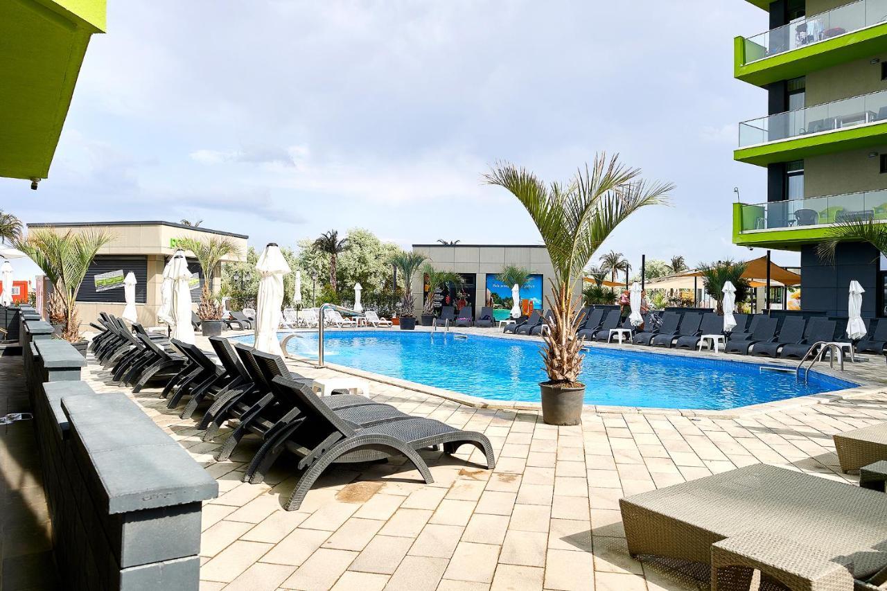 Black Sea Estate Apartment Spa N Pool Beach Resort Navodari Exterior photo